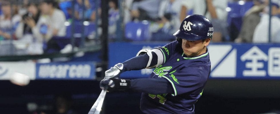 【ヤクルト】岩田幸宏が〝広角打法〟でレギュラー定着へ「全方向に打てるようになるのが一番」