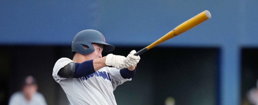 横浜９回２死から劇的サヨナラ勝利　１年生の川上慧、サヨナラ含む２本塁打／関東大会　