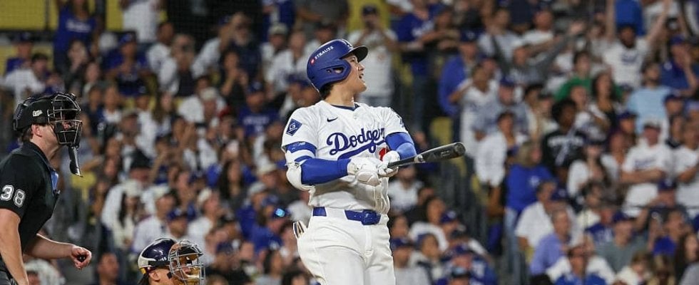 一体、何が起きた…！？ 大谷翔平に「ドン引き」衝撃の3発… “逆方向豪快弾”に捕手が動けなくなる「トラウマだろ」「無慈悲すぎる」