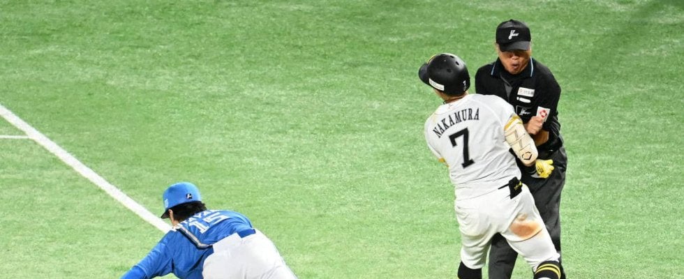 【ソフトバンク】中村晃は「後頭部の打撲」と診断　脳振とうの有無は不明「ちょっとフラフラしている」