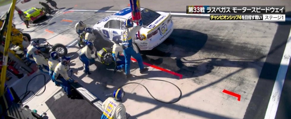 ストップ位置に「停まりきれなかった」 自陣ピットを“通過”→クルーの動きもおかしくなる「前過ぎちゃった」