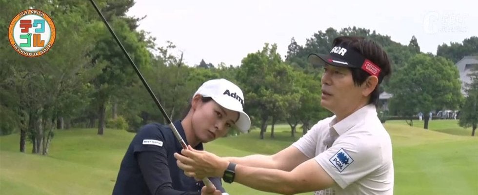 飛ばしの秘訣は切り返しからインパクトエリアまでの「右手首の背屈」にあり