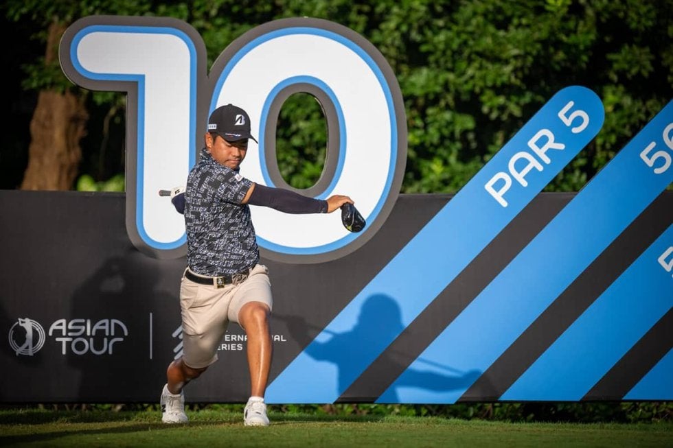 比嘉一貴が首位と4打差2位ターン 浅地洋佑が66で4位に急浮上