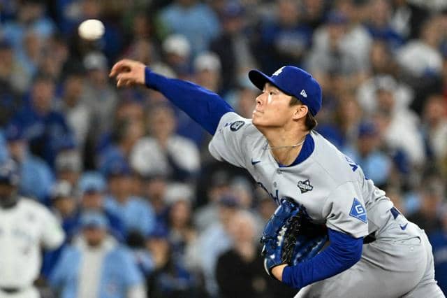ドジャース山本由伸がWS日本勢初の完投勝ち 四回以降パーフェクト