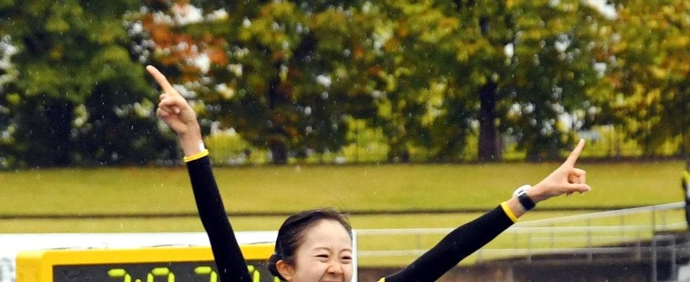 全日本大学女子駅伝25年ぶりＶ城西大、Ｘで優勝報告「たくさんの先輩方、周りの支えがあった」