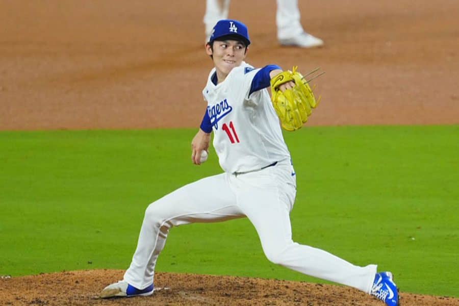 佐々木朗希、WS初登板は1回2/3を無失点 8回のピンチで好救援…本拠地は