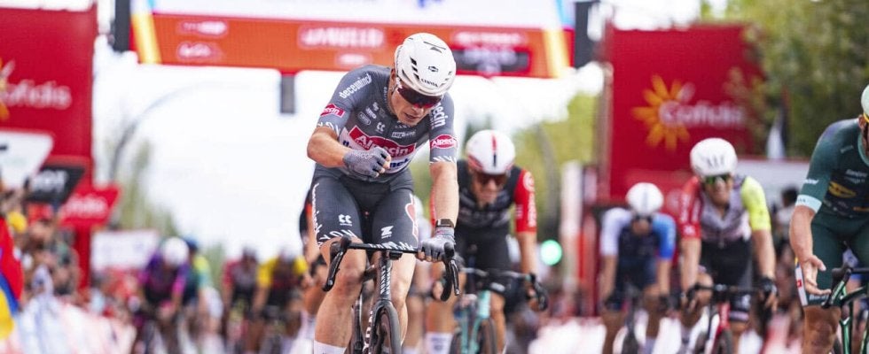 フィリプセンが3度目のスプリント制覇！首位ヴィンゲゴーがボーナス4秒を獲得し最終決戦へ ｜ブエルタ・ア・エスパ－ニャ2025 レースレポート：第19ステージ