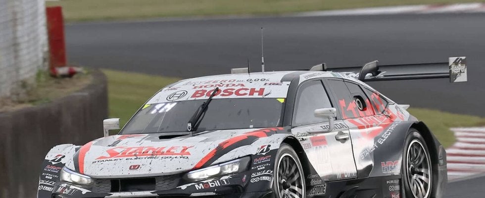 シビックTYPER R-GTラストラン前に、オートポリスで魅せた逆転劇