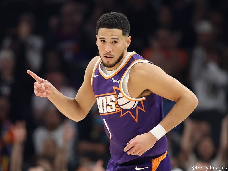 29歳を迎えたサンズのデビン・ブッカーが、NBA史上5人目のスタッツ