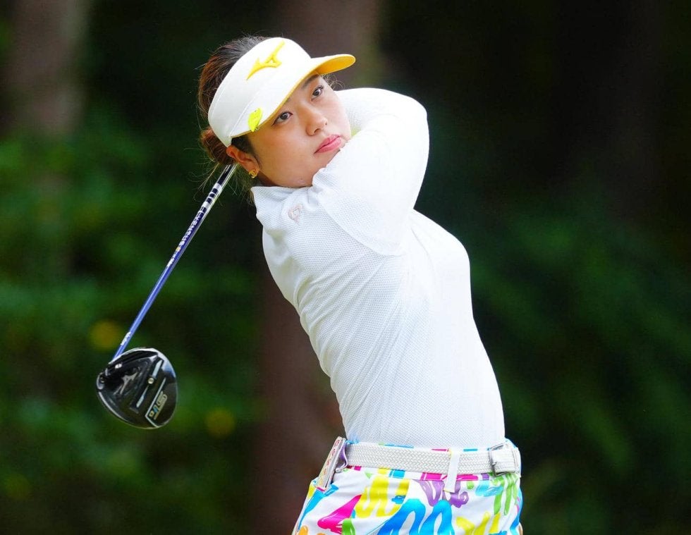 仲村果乃が66のビッグスコア出しツアー初V「すごく緊張した3日間