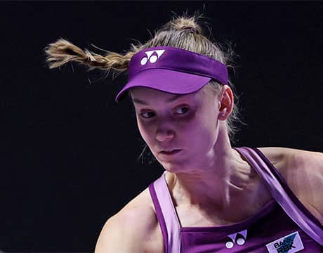  世界2位に逆転勝ちで最終戦初4強 