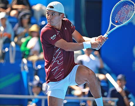  前週V島袋将 2年ぶり初戦突破 