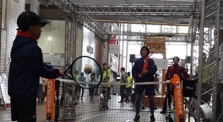 尾﨑里紗プロがアンバサダーの「こうべストリートテニス2025」が今年も開催！神戸にまつわる人・企業がイベント支える