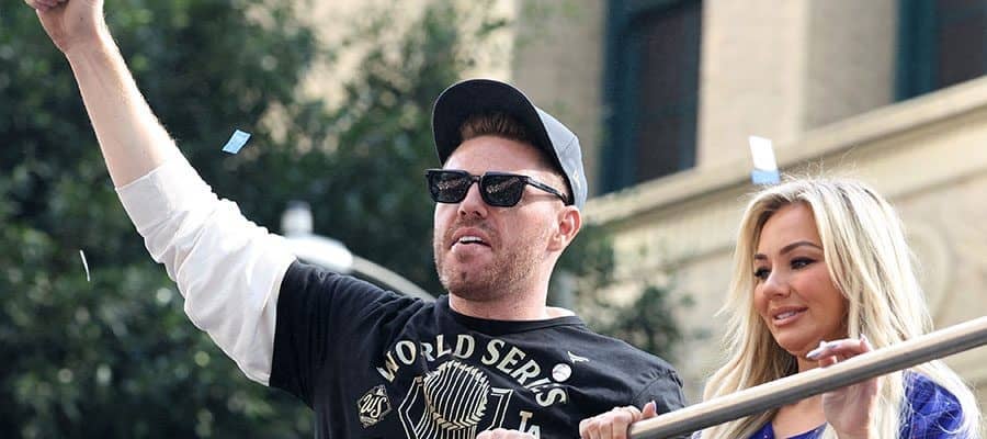 ド軍剛腕の美人妻、ベッツのパーティでまさかの行動　フリーマン妻が愕然して投稿