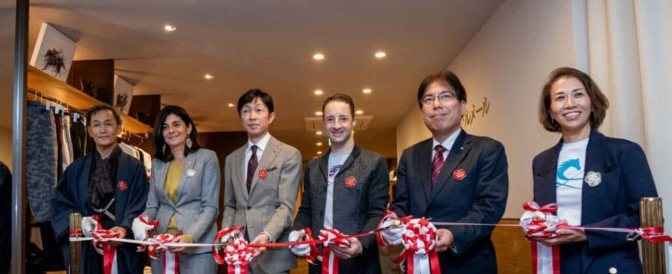 武豊も祝福 ルメールが提案する“競馬の新しい日常”…「CL FASHION & CAFE」誕生