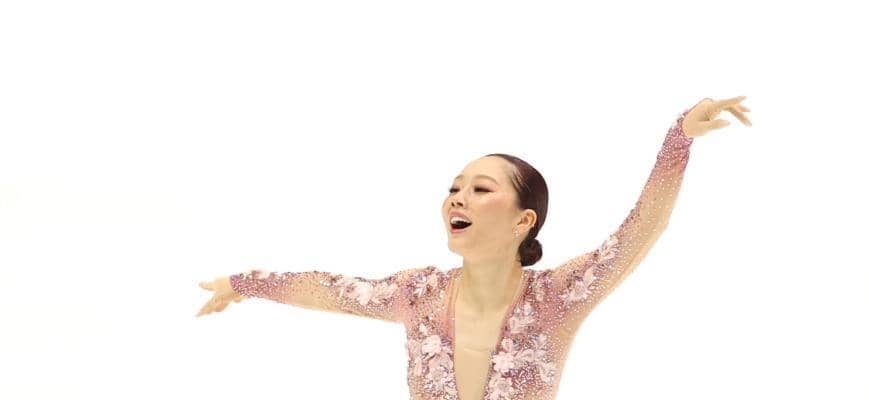 樋口新葉はＳＰ１０位発進「練習よりも緊張。悔しい」ジャンプミス目立ち精彩欠く　今季限りで現役引退、最後のＮＨＫ杯も