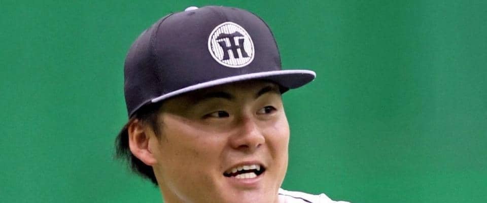 阪神　キャンプ合流の前川が場外弾２発　藤川監督が見守る