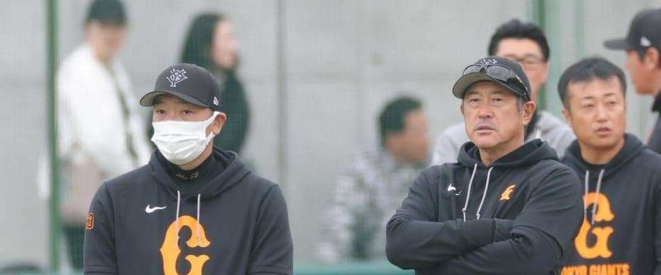 巨人・阿部監督が秋季キャンプ紅白戦を３階席から観戦「自分なりに良い気づきが多かった」