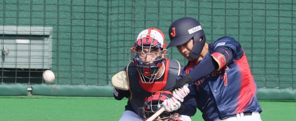 【侍ジャパン】西川史礁がライブBPで快音　曽谷龍平から右前打「先輩方がすごく優しい」