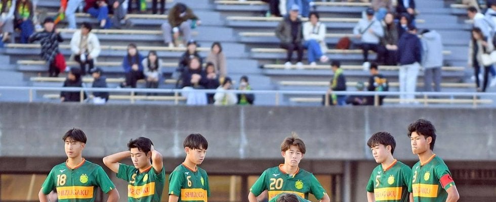 【高校サッカー】静岡学園、藤枝東にPK戦で敗れ同校初の３連覇ならず　主力数人がケガで欠場