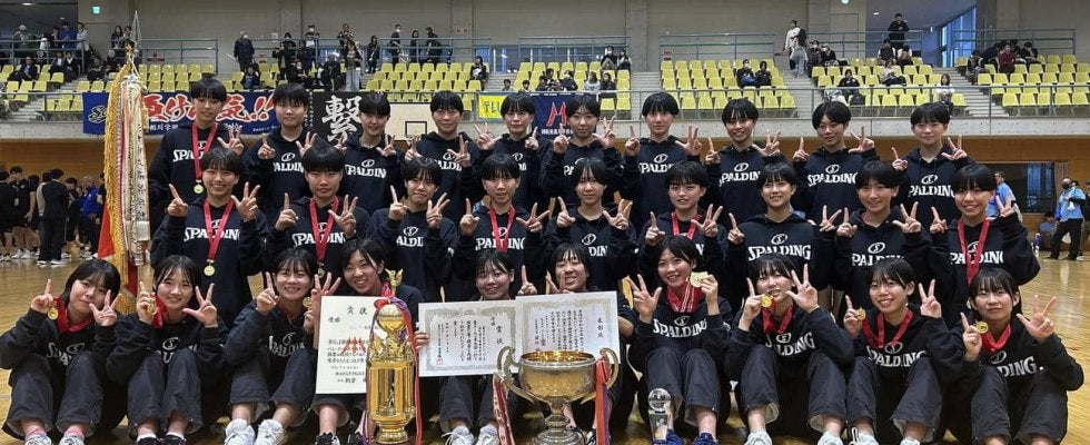 【高校バレー】富士見が13連覇、エース福元さやか「完成度を高めて」春高で日本一が目標／静岡