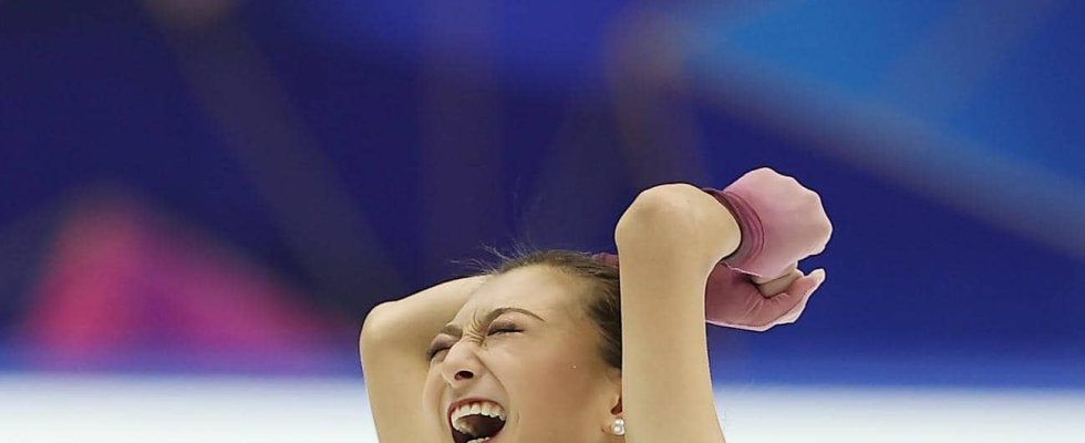 【フィギュア】坂本花織「あらまぁ」今季世界最高、真央に並ぶNHK杯4度目V＆ファイナル確定