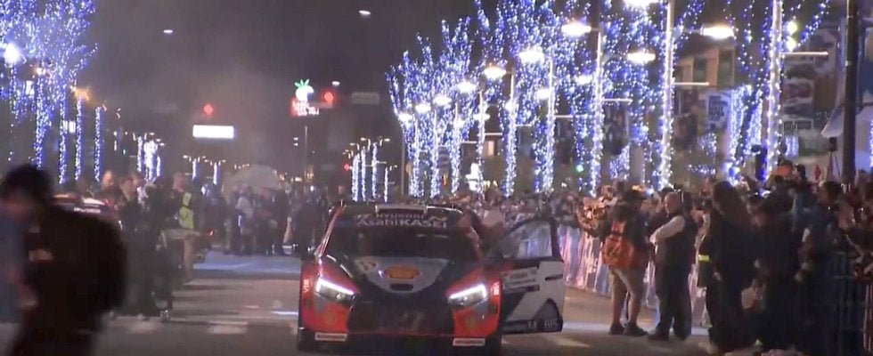 世界一のラリー車が「箱乗りで登場だ！」 ラリージャパン、日本の駅前を一変させた“神対応”が話題