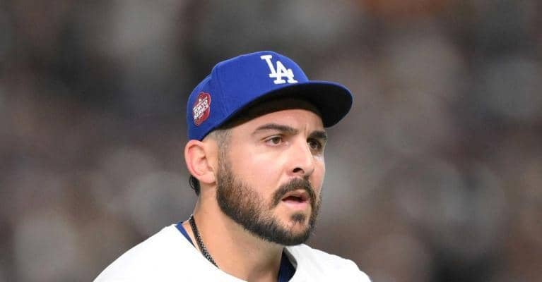 ＷＳ欠場のドジャース・ベシアが愛娘の死去を報告「１０月２６日に天国へ」　インスタで発表