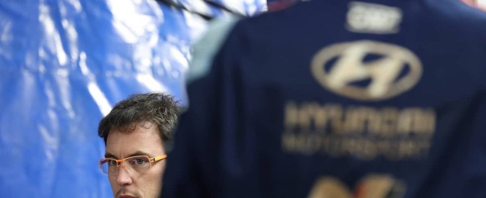 WRCジャパン：ティエリー・ヌービルが電気系トラブルでラリーリタイア