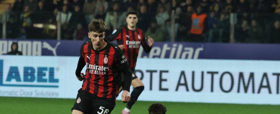 パルマＧＫ鈴木彩艶にアクシデント　ＡＣミラン戦でフル出場も左手を負傷、試合後に病院で検査