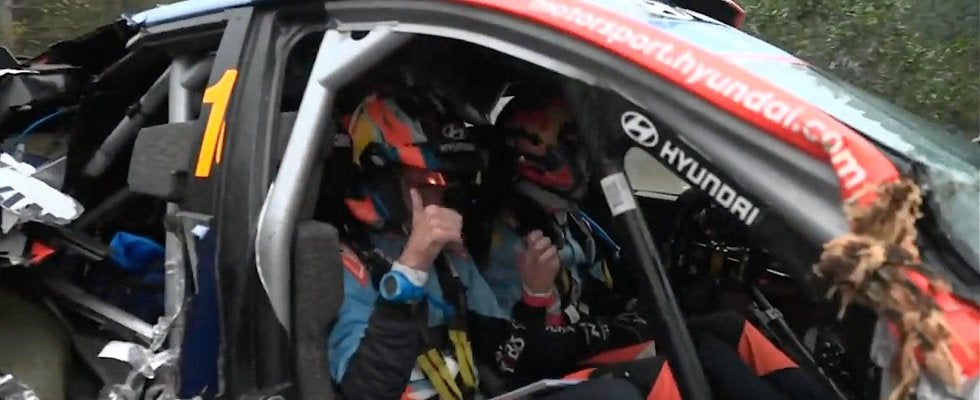 ラリージャパンで大波乱、雨の最終日に衝撃事故  「ドアが完全に外れた状態で到達」公式Xも驚きを持って伝える