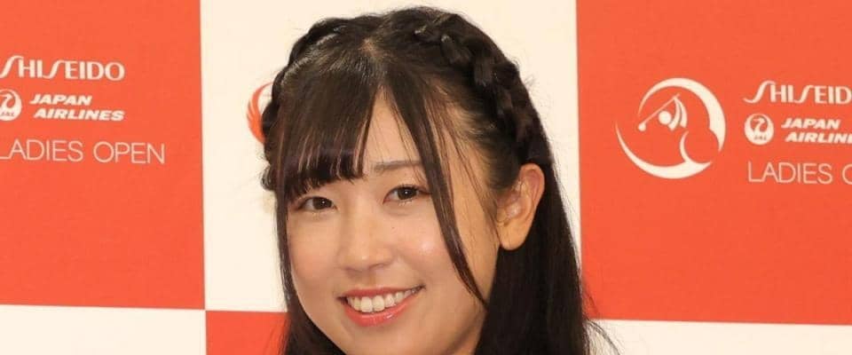 「可愛すぎて顎外れた」人気女子ゴルファーが「前髪の調子いい順」写真投稿に反響「雨でも崩れない」「すべて可愛い」本人「前髪とスコアは比例しません」