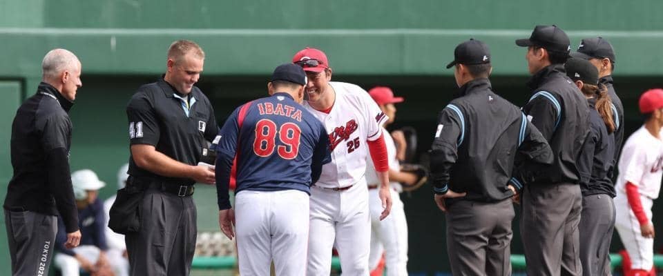 侍ジャパン練習試合　ＭＬＢ女性審判が二塁塁審を務める　今年８月９日にメジャーデビュー
