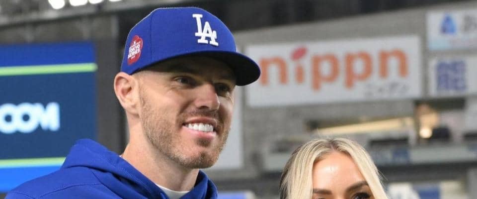 ドジャース美貌妻が黒ドレスで「パーティ！」へ→ベッツ妻「目も眩む美しさ！」奥さま会から驚嘆相次ぐ「ワォ♥」「ゴージャス♥」