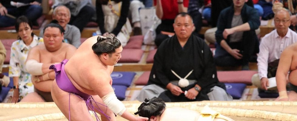 尊富士２場所ぶり白星　同部屋オチルサイハンの旭富士襲名は「期待されているということ」と納得