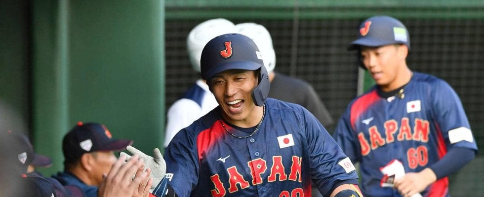 【侍ジャパン】俺もいるぞ！野村勇“日の丸１号”初選出で存在感「完璧」日本Ｓ決勝弾の打力再現