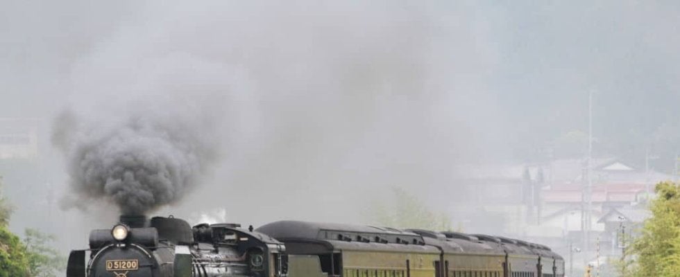 競馬×鉄道がタッグ！ ウインズ小郡20周年記念“SLやまぐち号”イベントが11月24日に復活