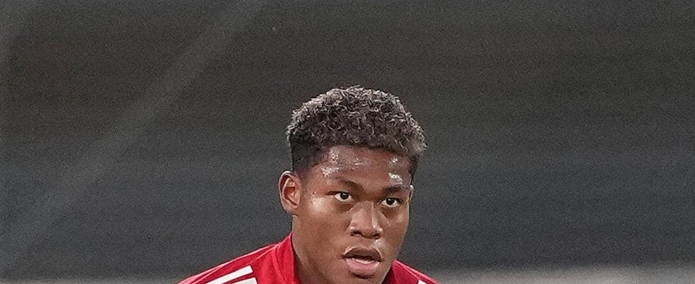 【日本代表】左手複雑骨折の鈴木彩艶は日本で手術と地元メディア　13日に実施予定