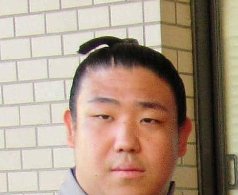 プロ野球ドラフト会議に登場した大相撲力士は熱烈中日ファン「思い切ったいいドラフト」ロンドン公演の疲労もなんの