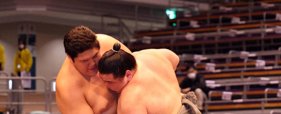 1万2355日ぶり「旭富士」復活　“史上最強の新弟子”がデビュー戦完勝で格の違い見せる