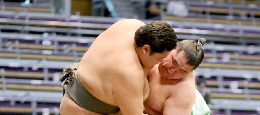 “史上最強の新弟子”旭富士が初星　３４年ぶりにしこ名響いた　部屋で４年半稽古積み成長　宮城野親方「期待しています」