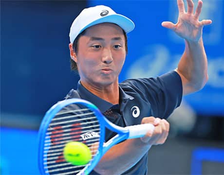  望月慎太郎 予選勝者に屈し初戦敗退 