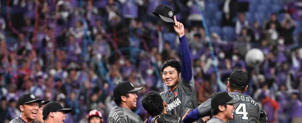 【日本選手権】ヤマハが日本生命を破り９年ぶり２度目Ｖ　全試合登板の左腕・佐藤廉が１失点完投