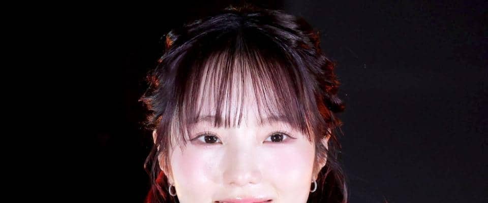 「透明感やば」「このビジュ最高」本田真凜　背中ハートの私服でぷく顔　無邪気ショットの数々に「可愛すぎてたまげた」「肌の白さが半端ない」