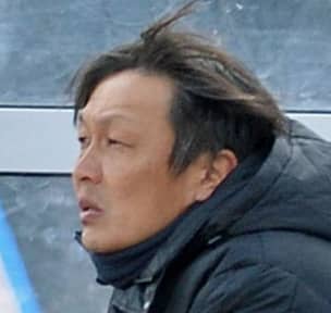 【横浜FC】三浦文丈監督今季限りで退任「最後まで監督として責務を全うします」J2降格