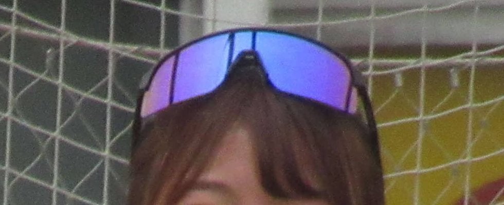 【ビーチバレー】衣笠乃愛がチャレンジ動画公開「スーパー美女」「ボールの扱いうますぎ」