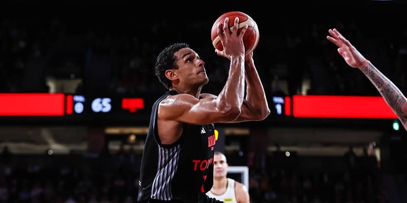 開幕節の再戦はA東京がサイズの決勝弾で宇都宮に勝利…勝敗を分けたラスト10分間の攻防