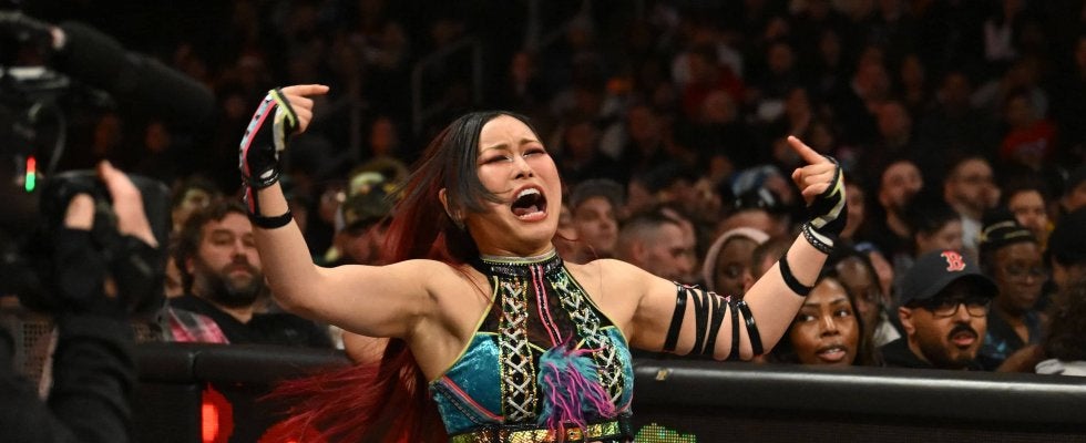 世界的人気を誇る日本人レスラーと“平成の歌姫”のプライベート2ショットが大反響！ 「そのままご飯に」特徴的な私服も話題に