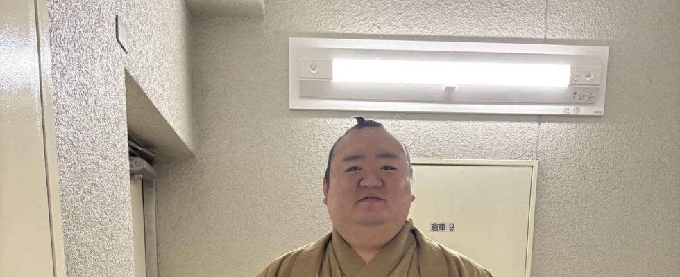 元宝富士の桐山親方がNHK中継で初解説　舞の海氏の珍質問に翻弄され「頭が真っ白」