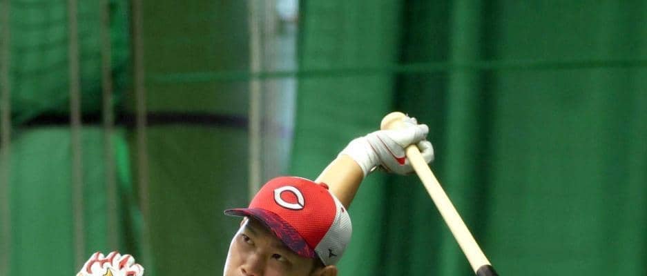 広島・坂倉　明かした打撃面の挑戦　秋季キャンプ初日「ガラッと変える」と　体の回転で打つ！理想は阪神・佐藤輝＆森下